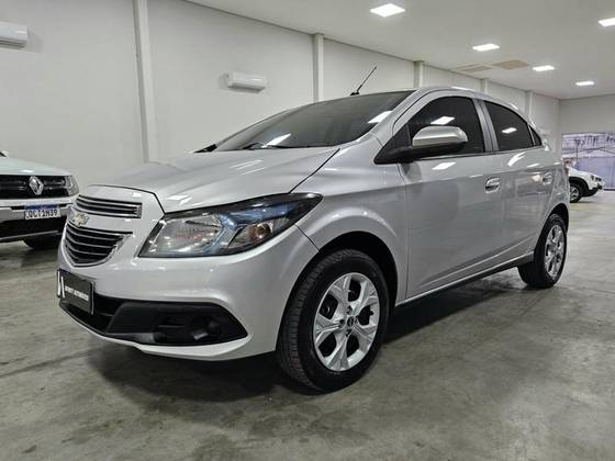 CHEVROLET ONIX 1.4 MPFI LT 8V FLEX 4P MANUAL
